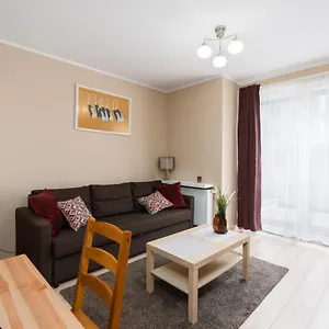 Czarnieckiego With Balcony By Renters Apartament Poznań