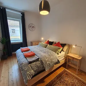 Apartment By Payman Club